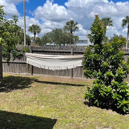 Cozy 3 Bedroom Home Close To Everything In Tampa! Extérieur photo