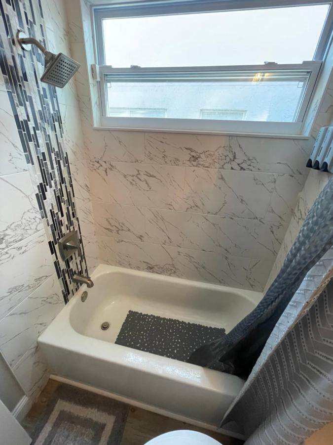Cozy 3 Bedroom Home Close To Everything In Tampa! Extérieur photo