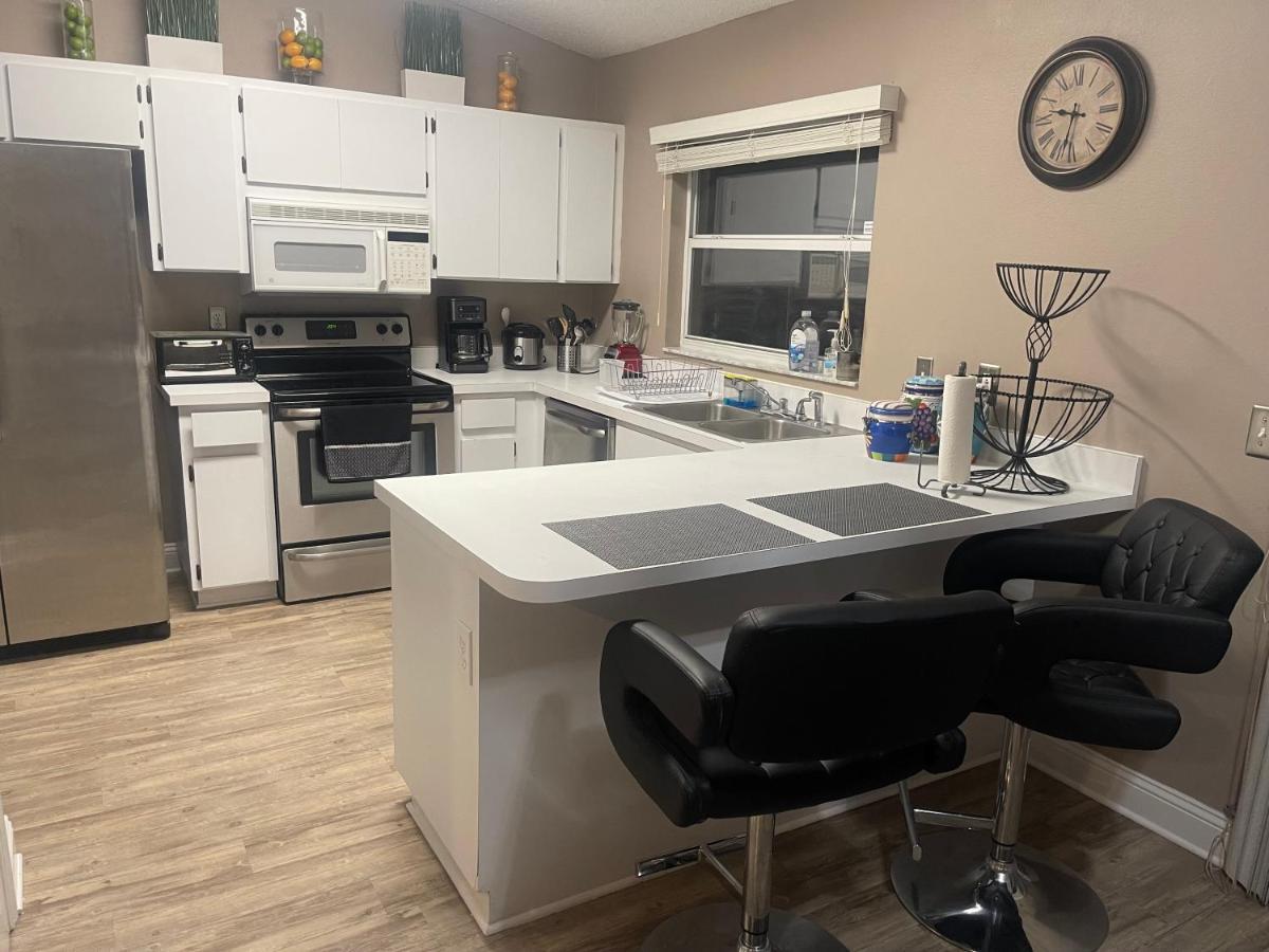 Cozy 3 Bedroom Home Close To Everything In Tampa! Extérieur photo