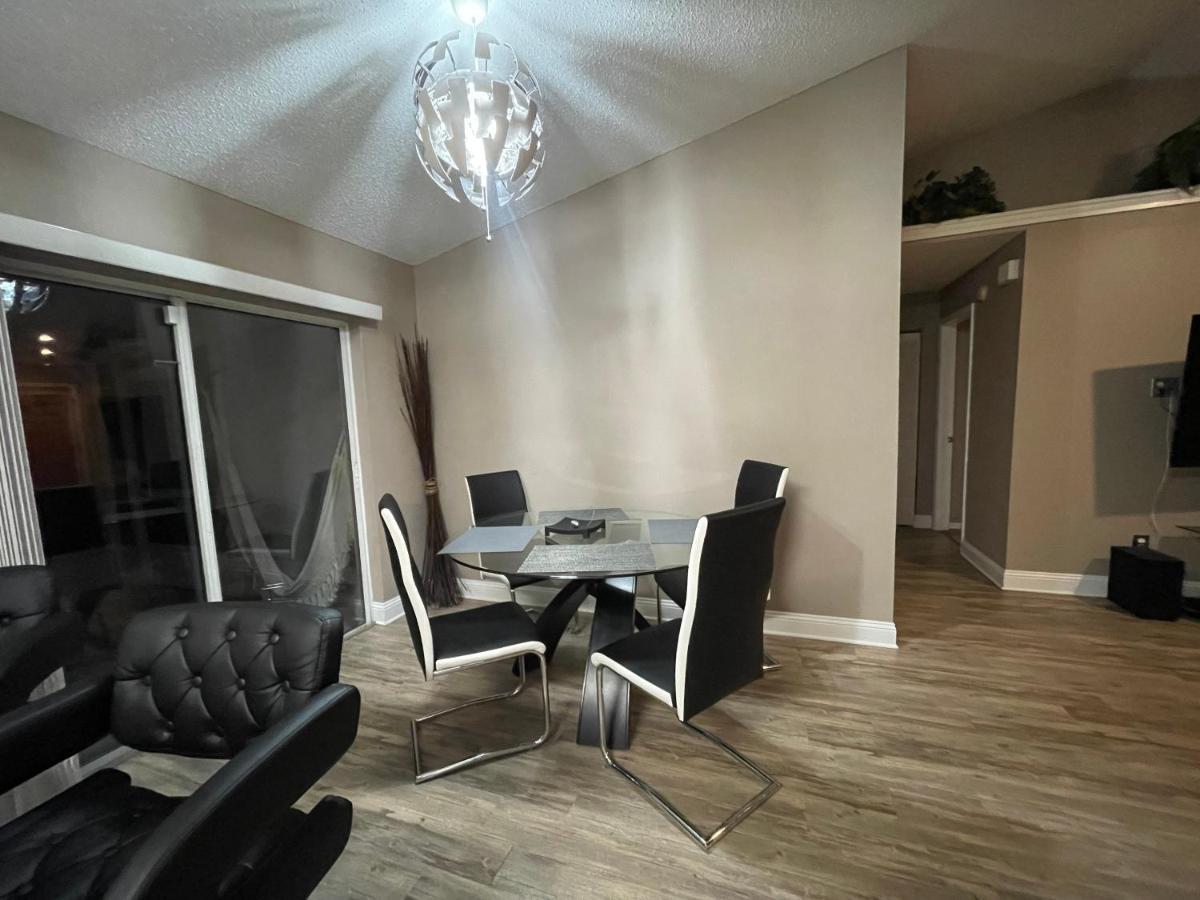Cozy 3 Bedroom Home Close To Everything In Tampa! Extérieur photo